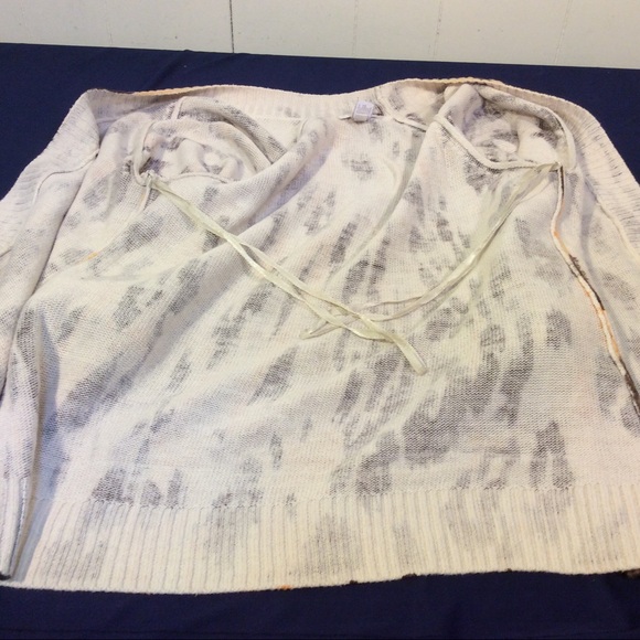 Chico’s Womens Cardigan Sweater size 1 junior - Picture 9 of 10